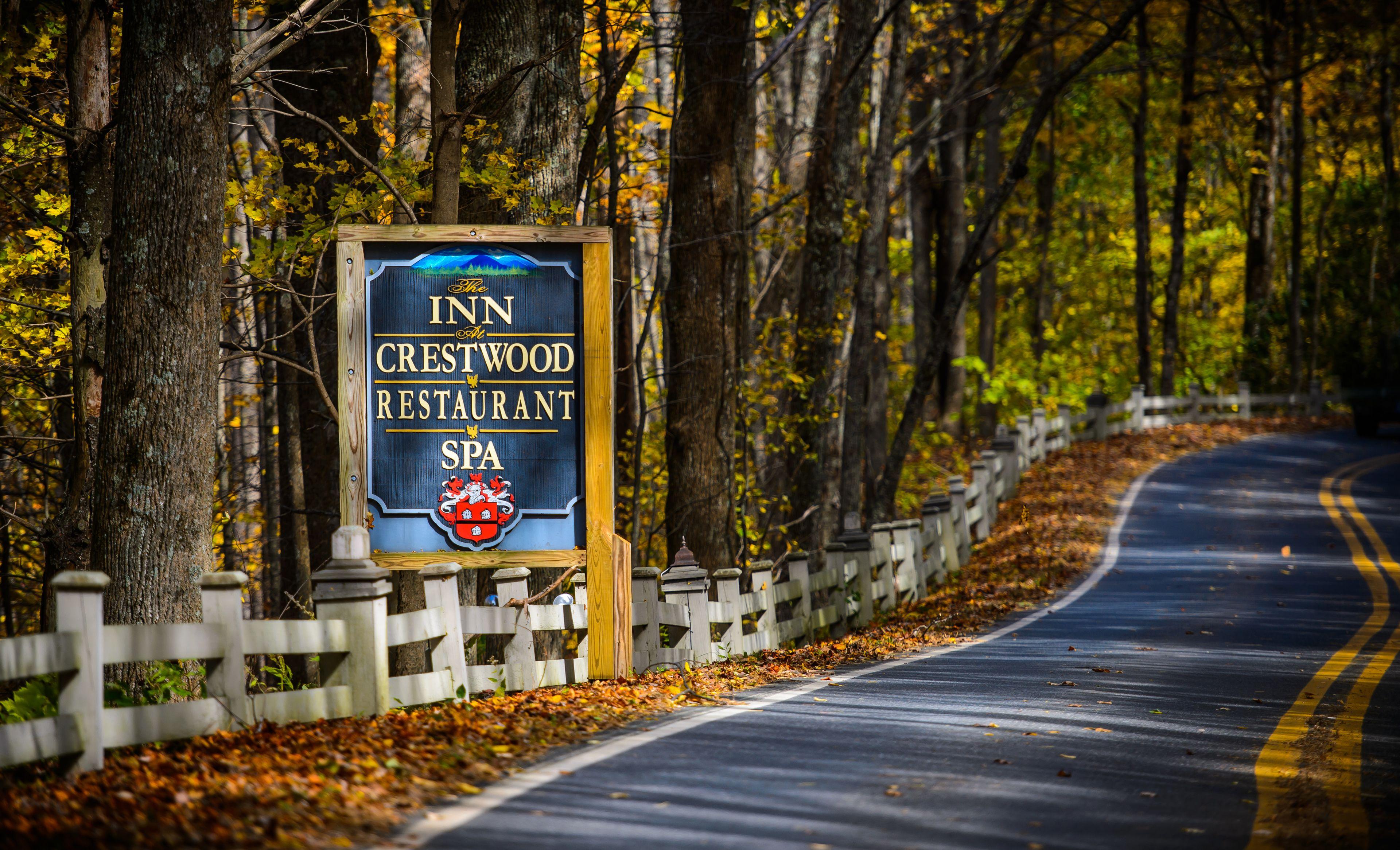 Staying Near Junaluska City Park: 5 Three-Star Hotels Compared