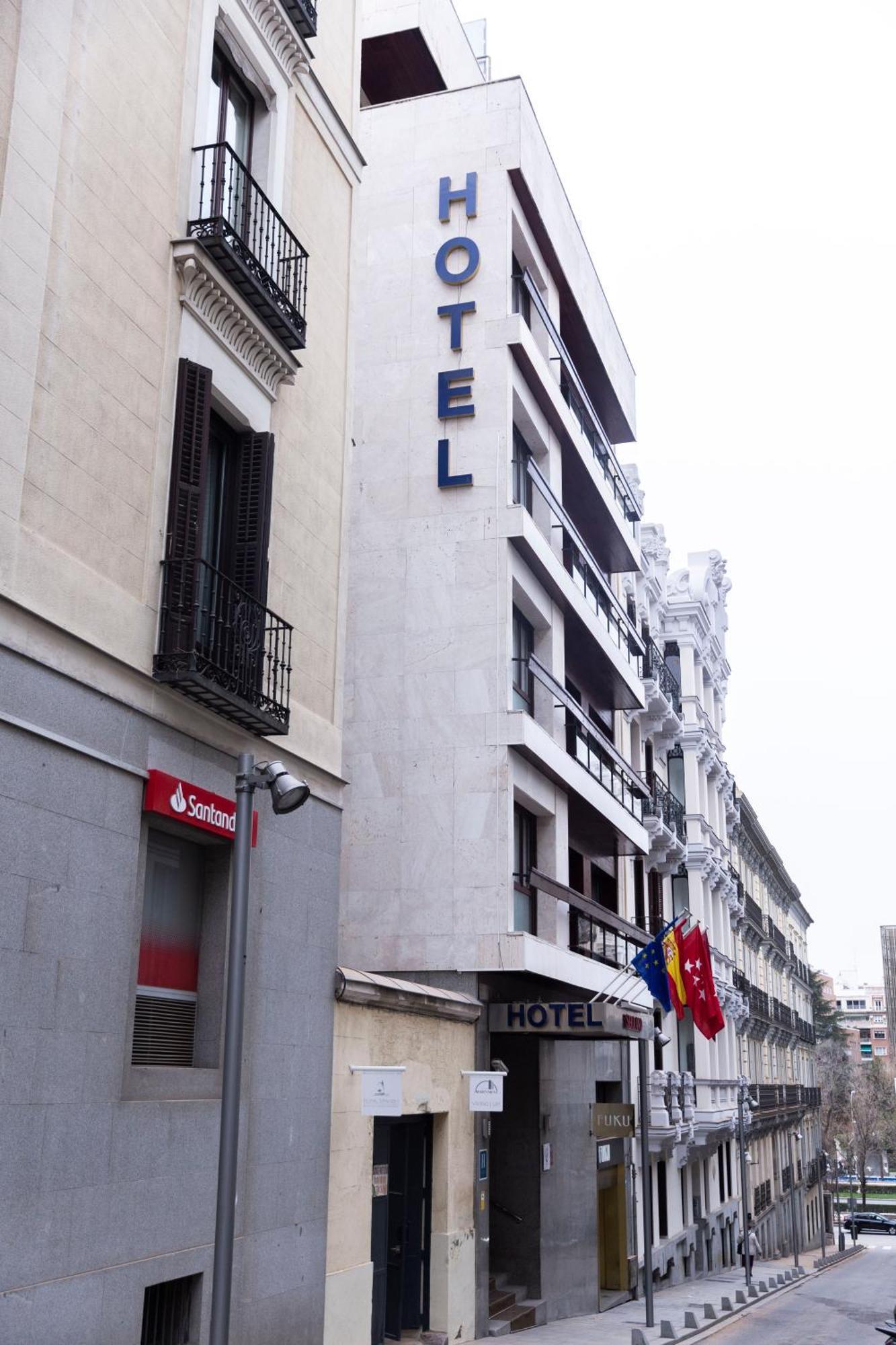 Staying In Kentish Town: 2 Four-Star Hotels Compared
