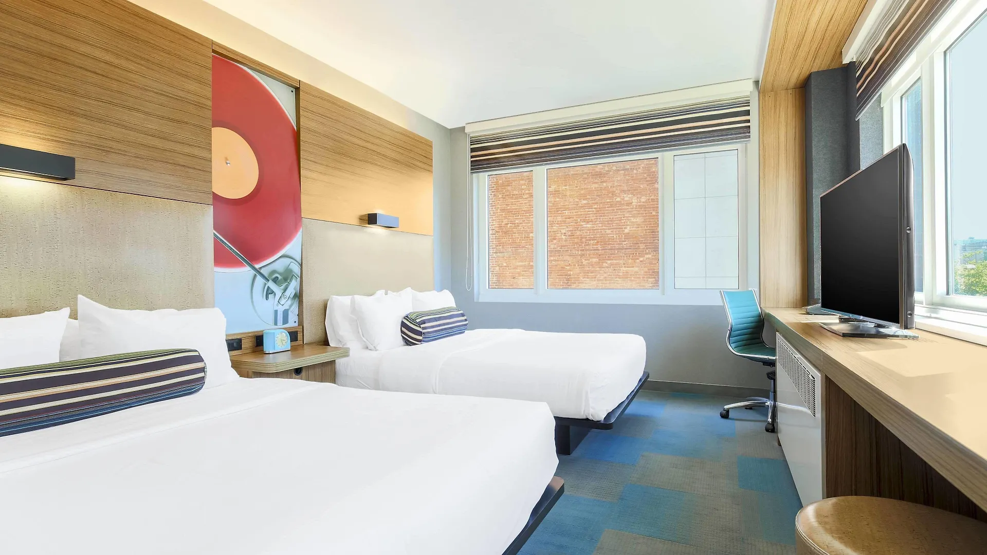 5 Aloft Hotels Near Saint Patrick's Cathedral for Every Budget