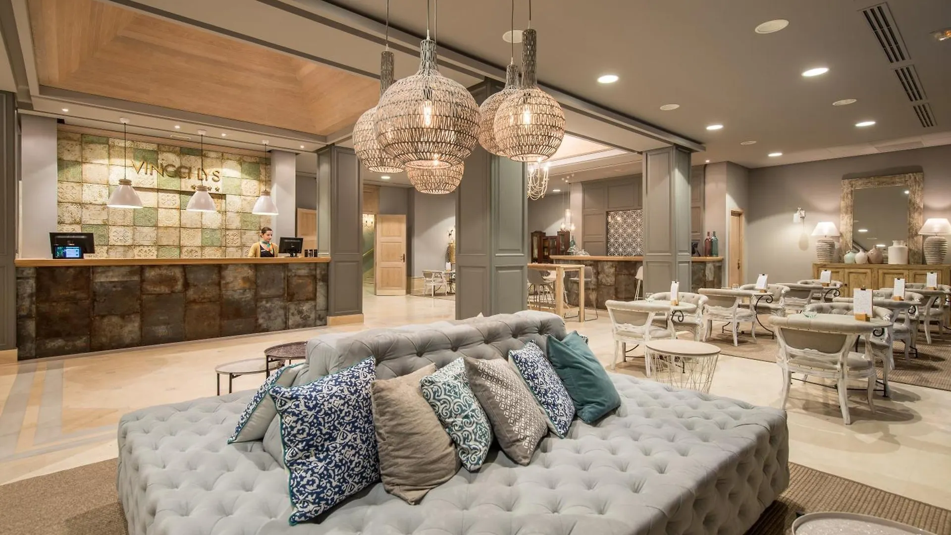 2 Central Hotels in Ciutat Vella That Deliver Real Location Value