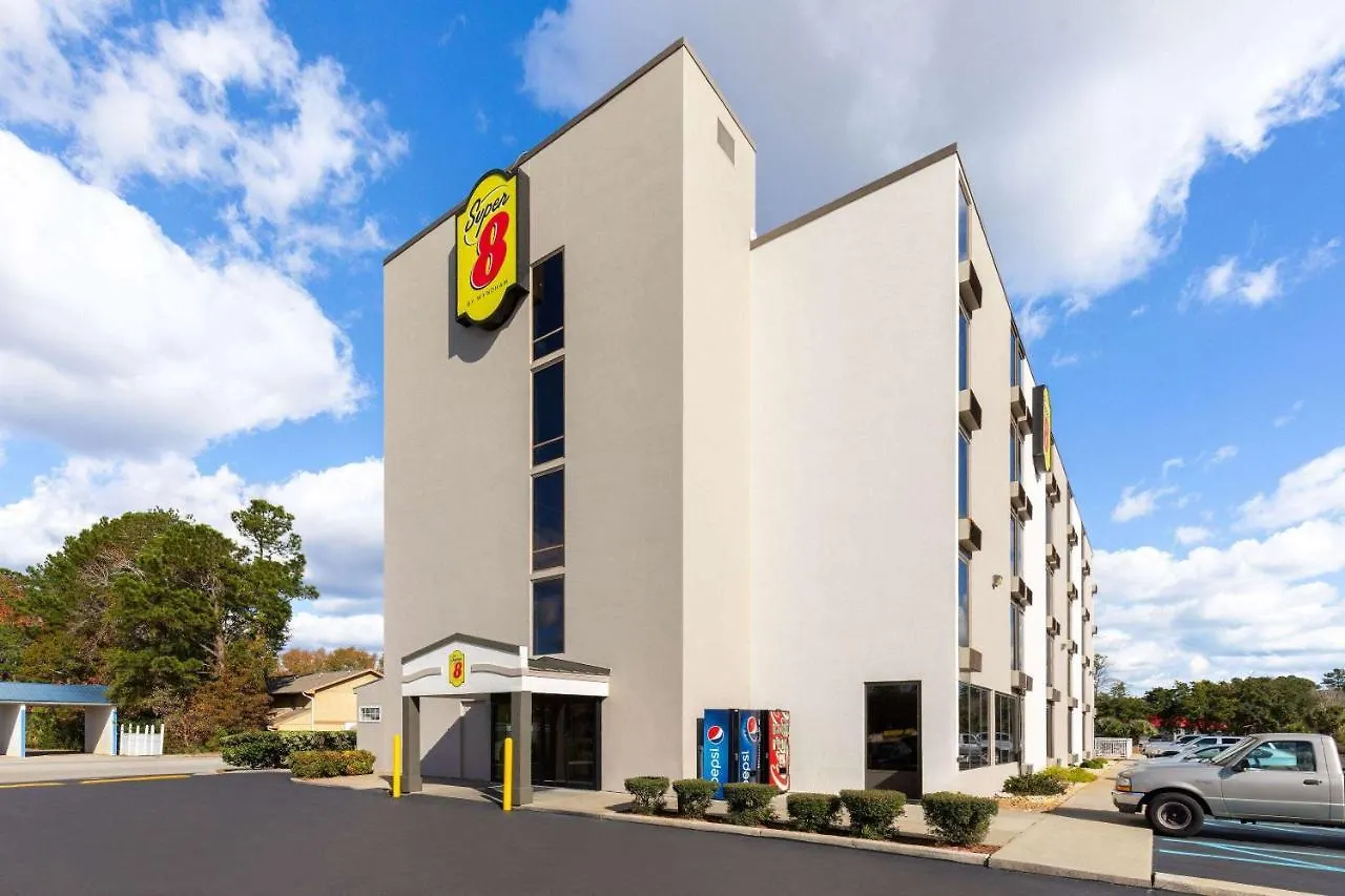 4 Airport Hotels Near Myrtle Beach Aviation for Easy Access
