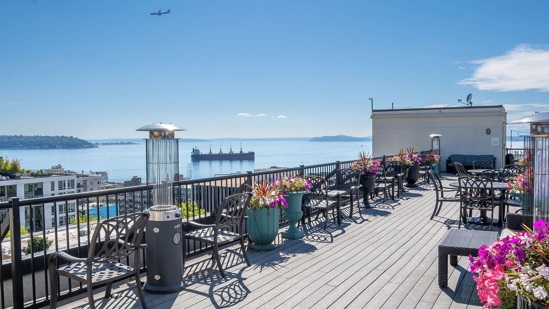 15 Smart Business Hotels in Downtown Seattle Worth Booking