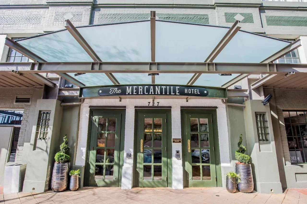 9 Central Hotels in Arts-Warehouse District Worth Booking