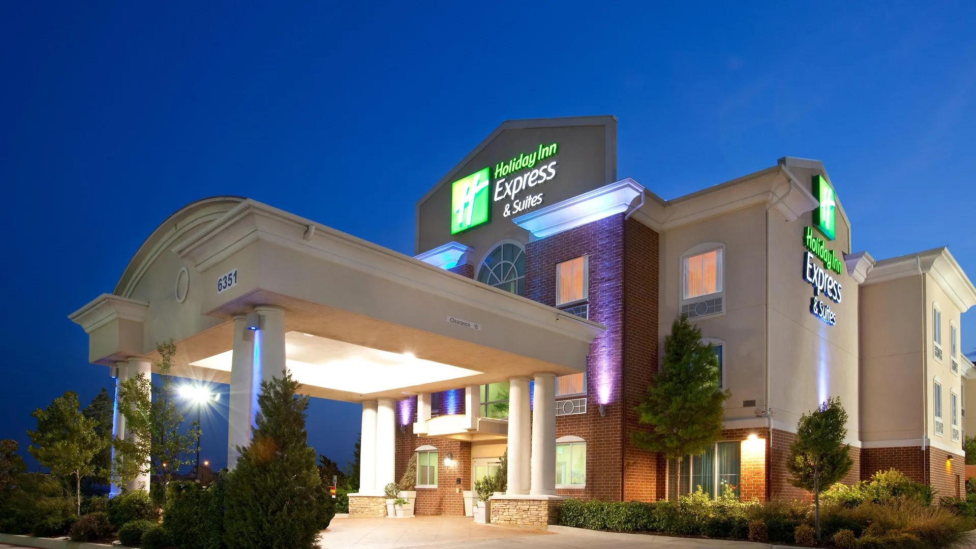 7 Business Hotels In Fossil Creek That Deliver On Work Trips