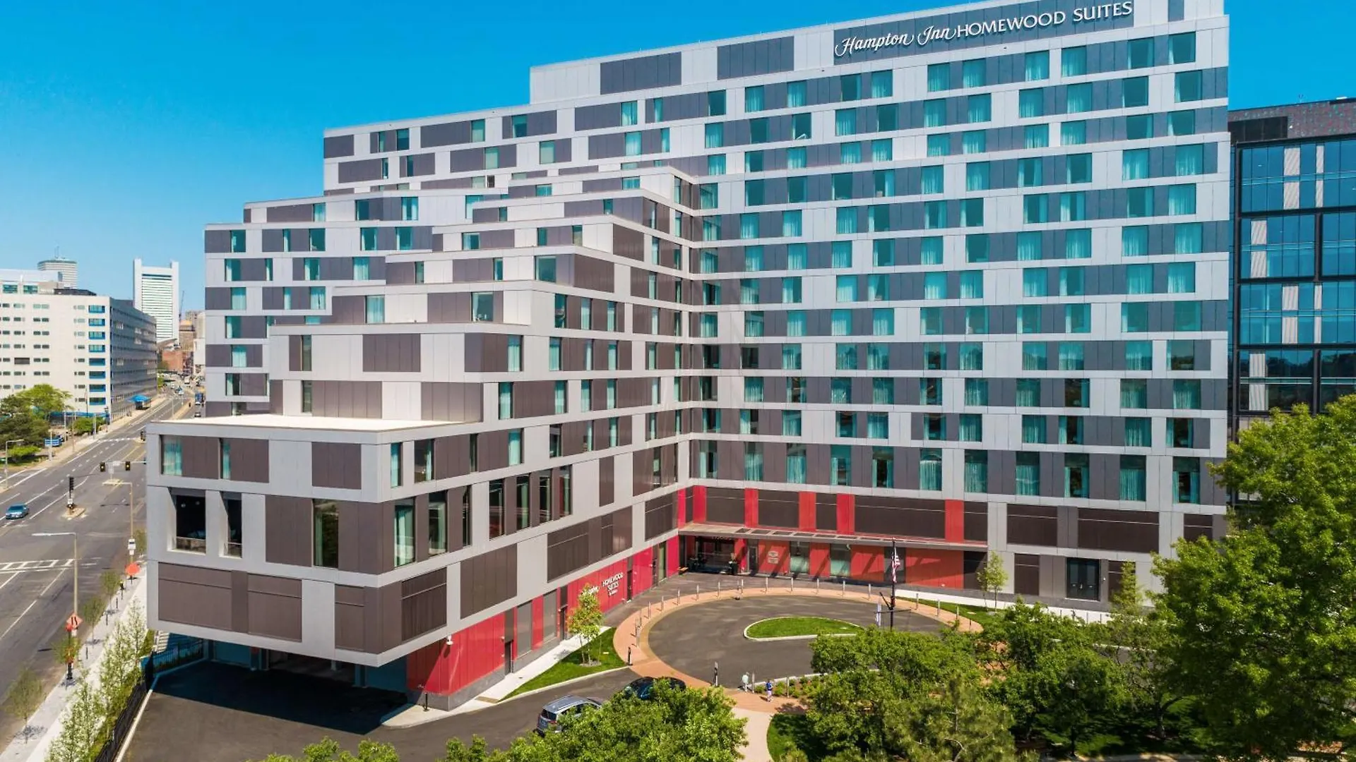 15 Top-Rated Airport Hotels Close to Charles River Esplanade