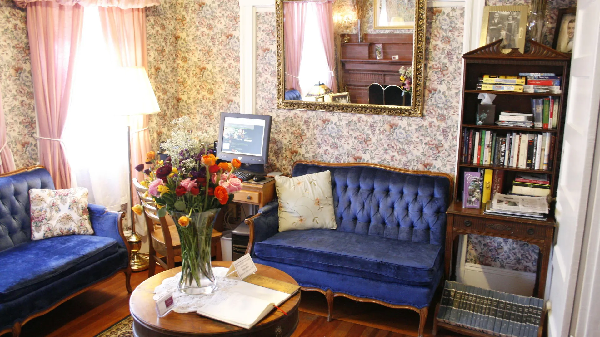 15 Smart Airport Hotels Near Granary Burying Ground Worth Booking