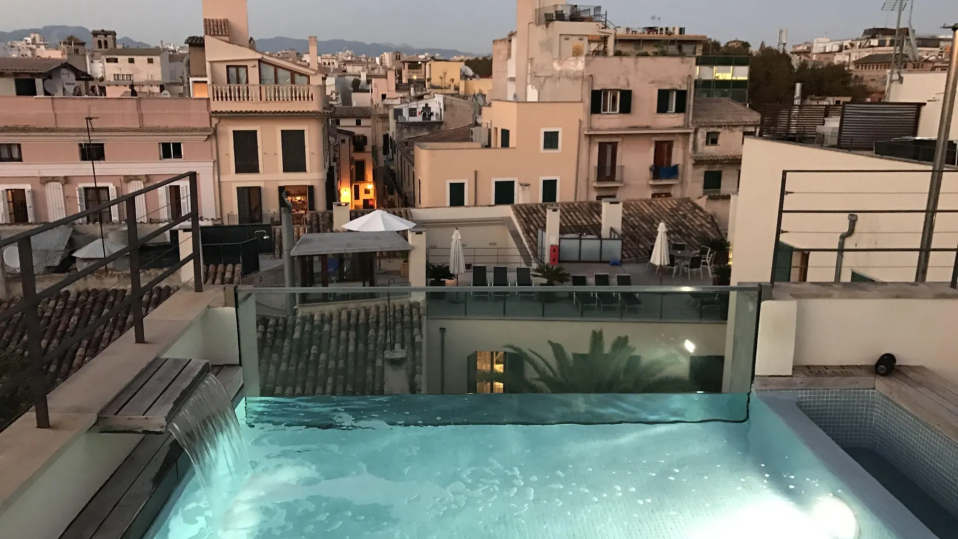 5 Hotels With Airport Shuttle in Palma's Old Town Worth Booking