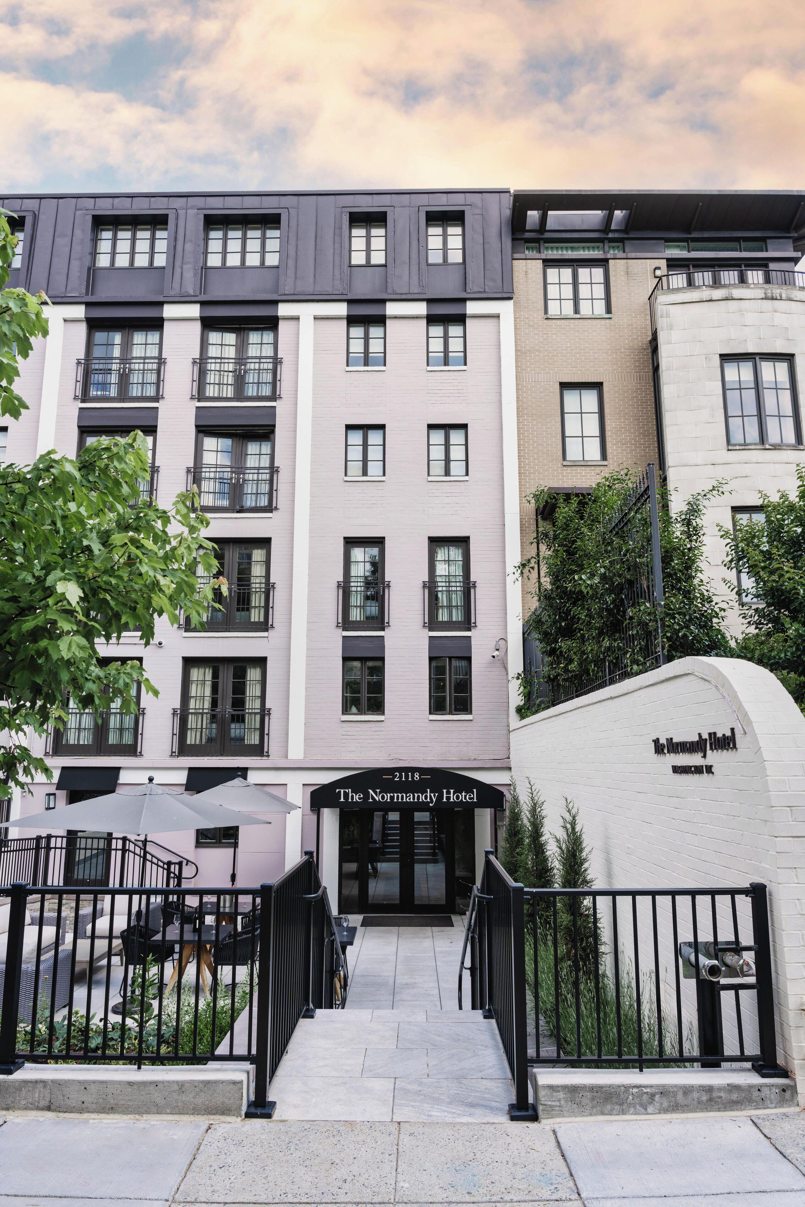 Where to Stay for Work: 15 Best Business Hotels in Northwest DC