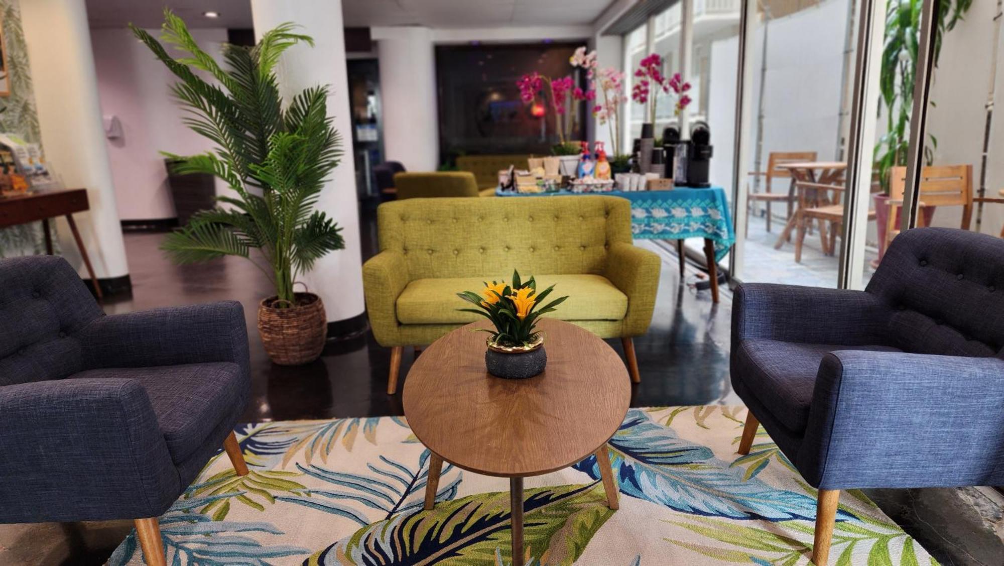 15 Exceptional Design Hotels in Waikiki Worth Booking
