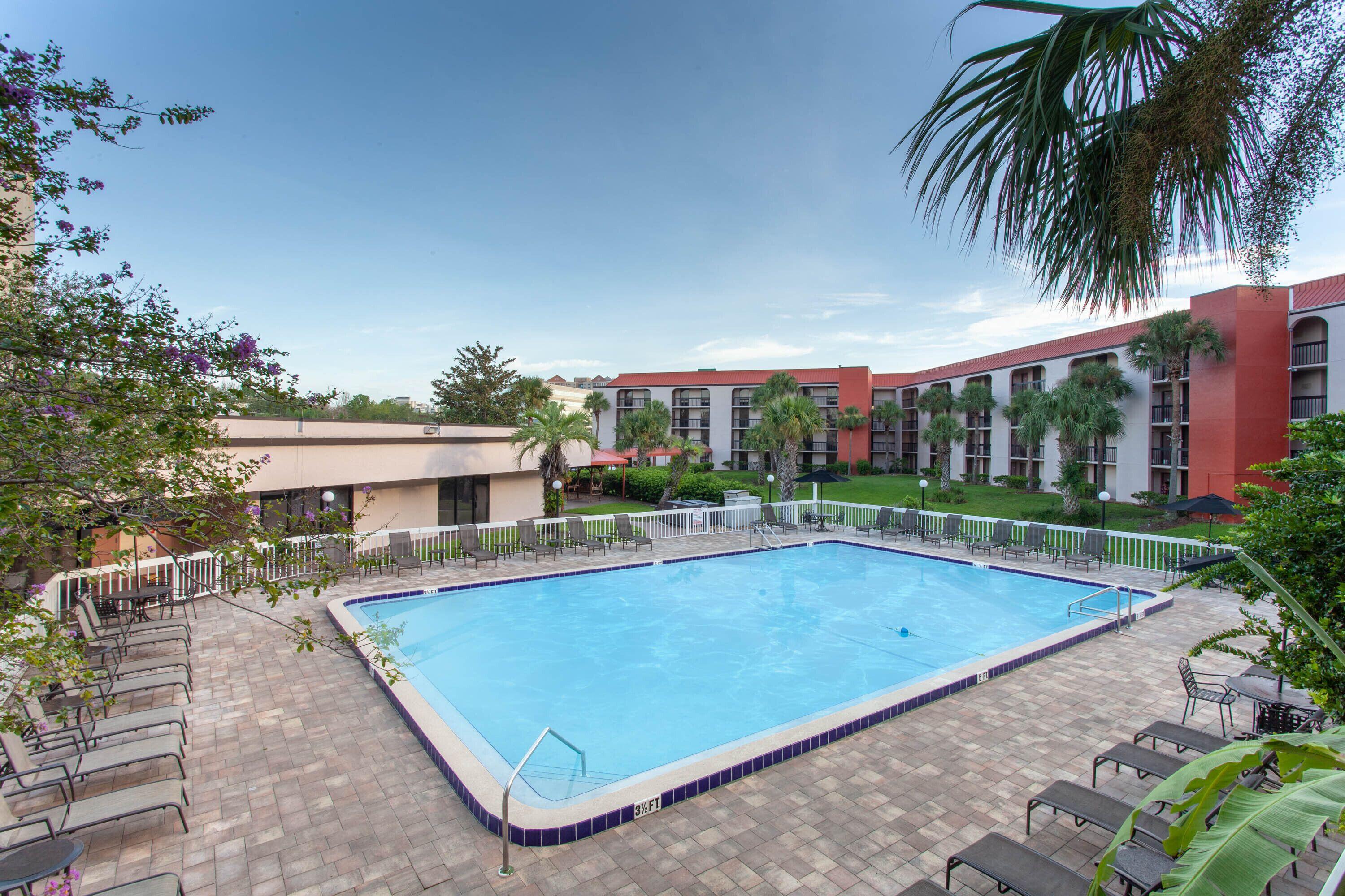 15 Smart Business Hotels Near Discovery Cove Worth Booking