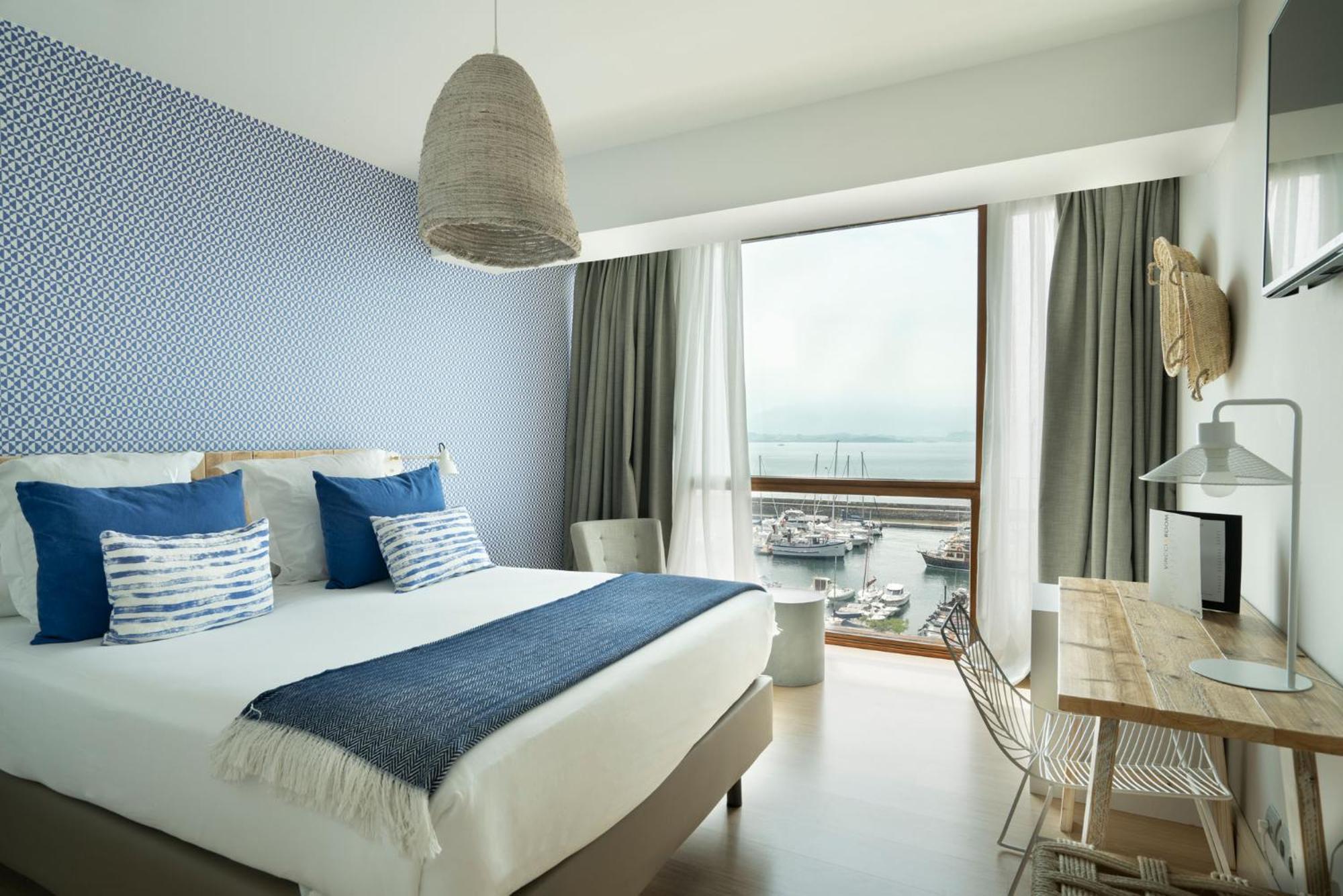 7 Hotels Near Playa de la Magdalena for Bay Access